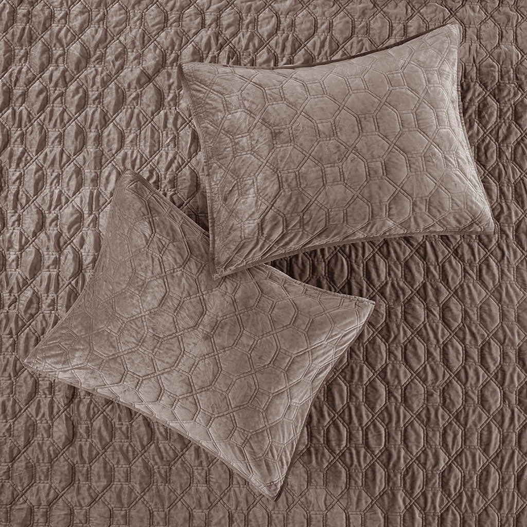 Velvet 3-Piece Quilt Set, Taupe