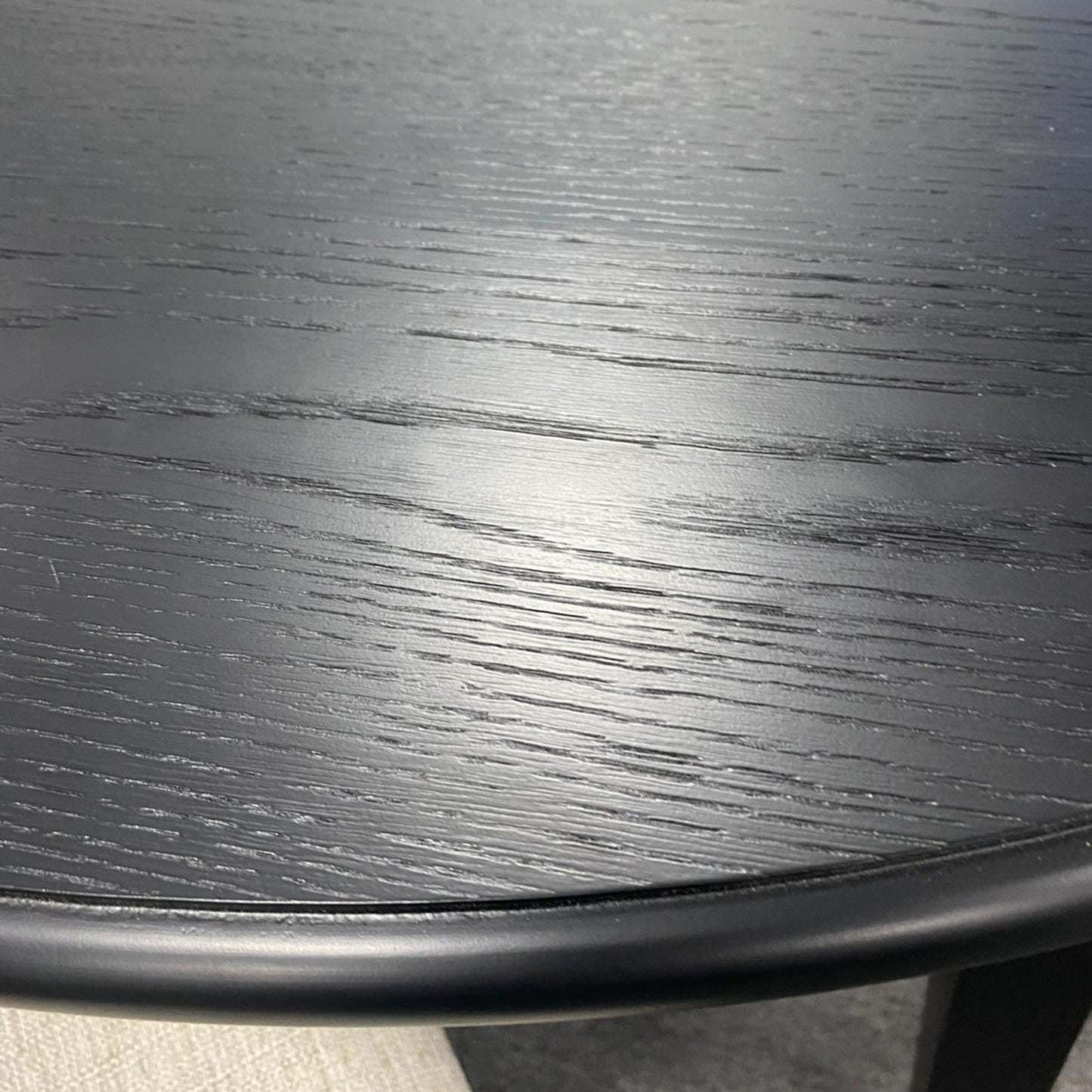 Modern 42" round dining table in Black