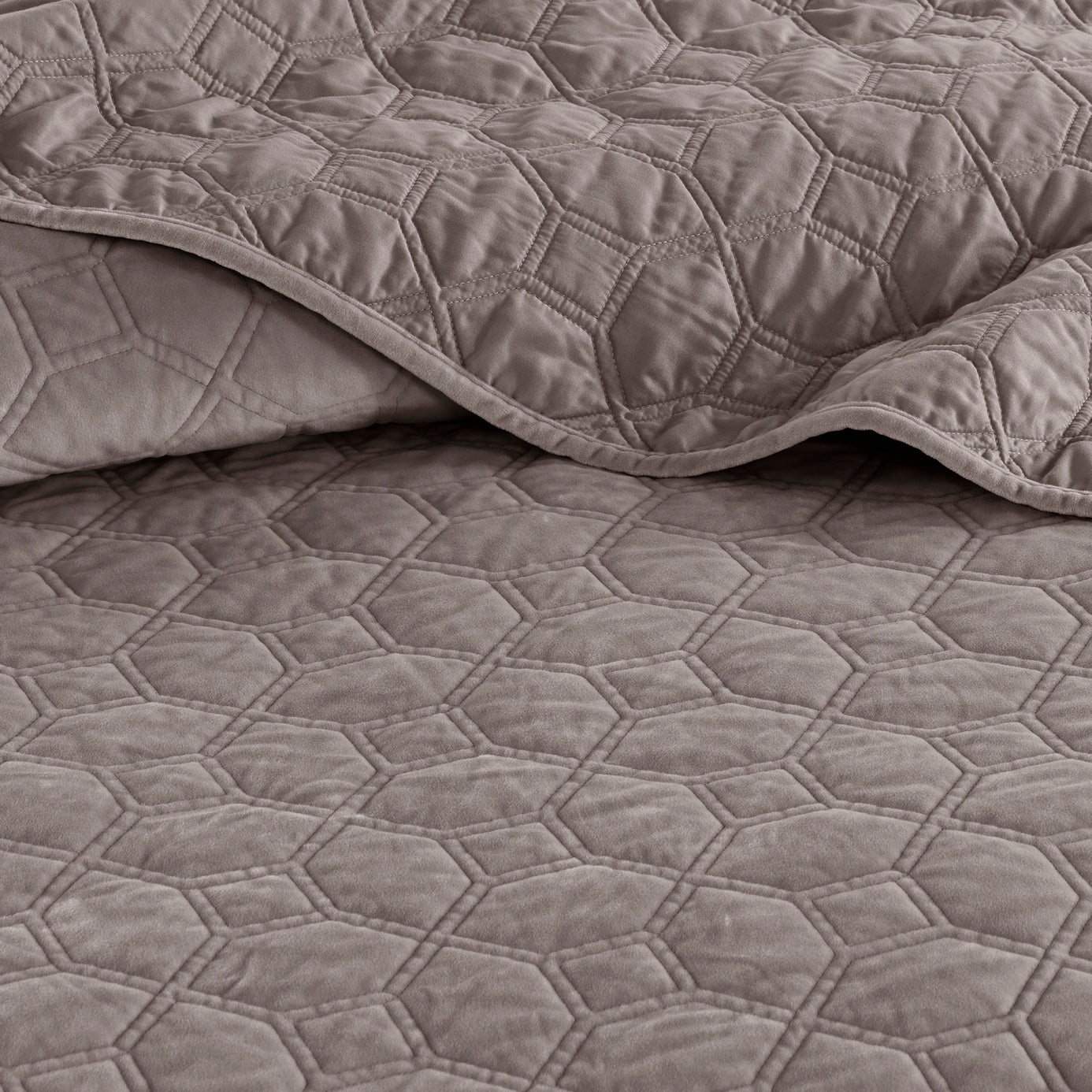 Velvet 3-Piece Quilt Set, Taupe