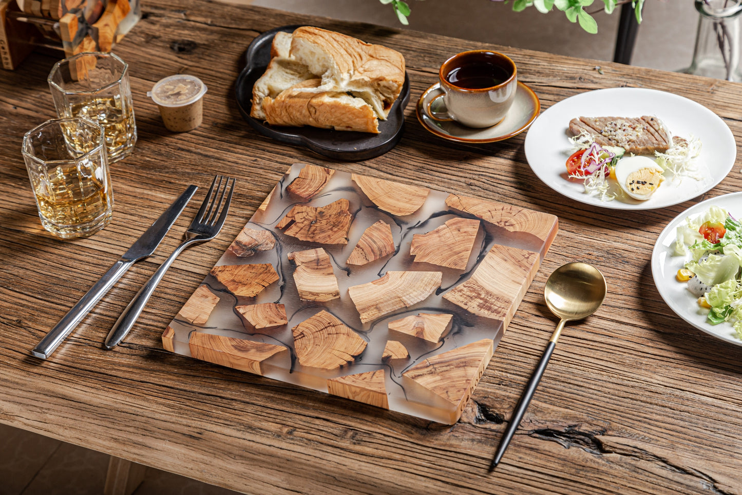 Real Wood Resin Placemat or serve board (24cm, Square) 1 PC 🇬🇧