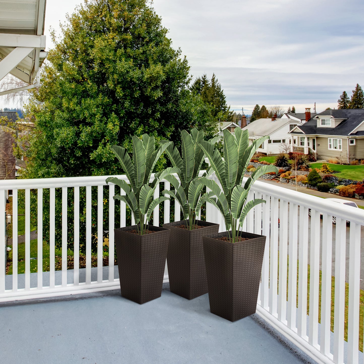 Set of 3 Tall Planters, Outdoor & Indoor Flower Pot Set for Front Door, Entryway, Patio and Deck, Brown