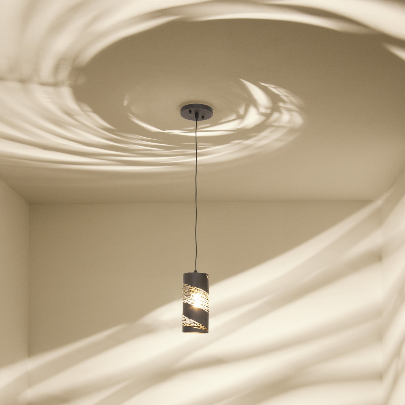 Flow 1-Lt Cylinder Mini Pendant Matte Black French Gold