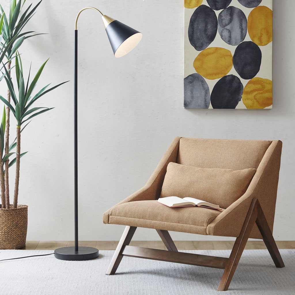 Matte Black Gold Arched Neck Floor Lamp