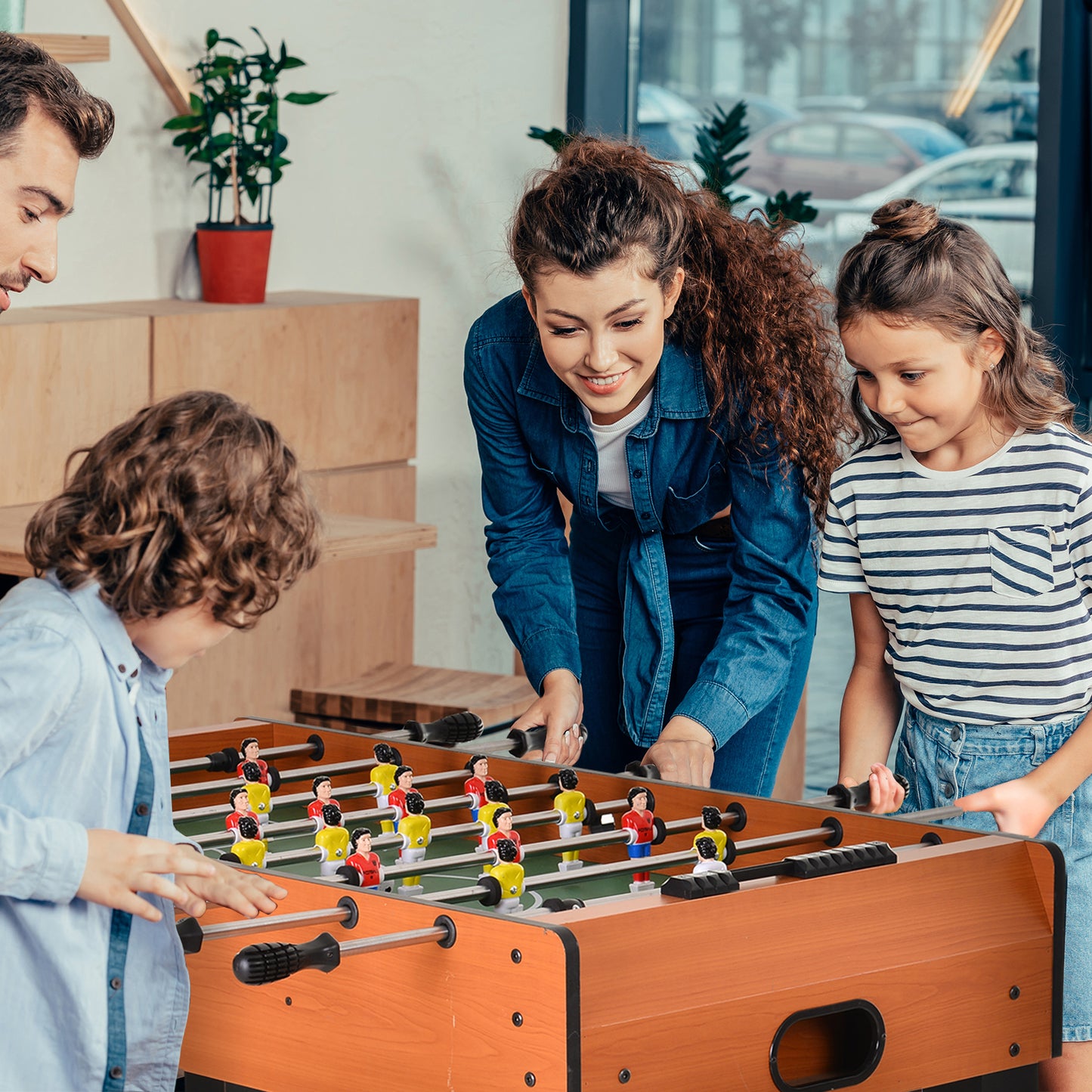 Foosball Table, 48'' Wooden Soccer Game Table, w/ 8 Rods, 2 Balls Suit for 4 Players Perfect for Arcades, Pub, Game Room