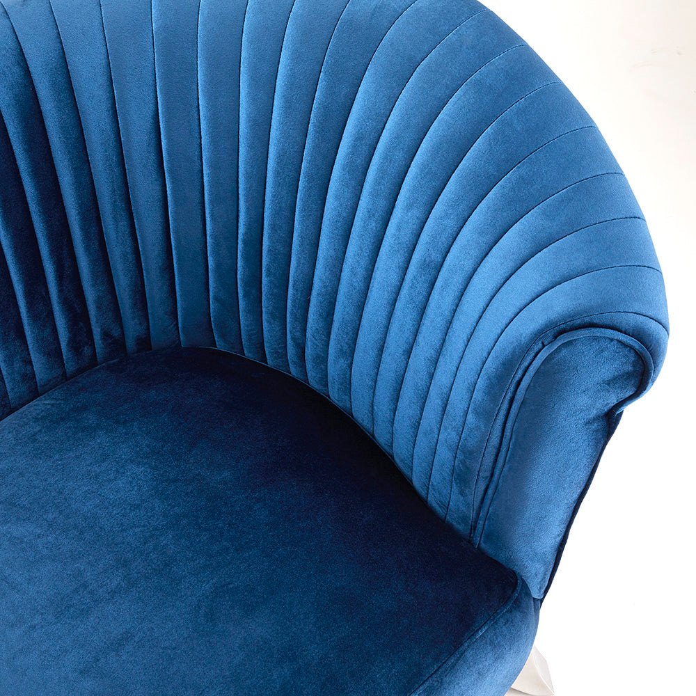 Christine Sofa: Blue velvet